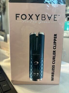 FoxyBae Wireless Curler Clipper Iron (NEW IN BOX)